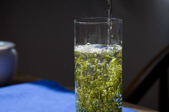 鳳凰三點頭泡茶手法是怎么樣，鳳凰三點頭口訣和寓意