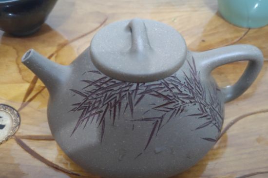 沖泡肉桂用紫砂壺還是蓋碗，武夷巖茶肉桂可以用紫砂壺沖泡嗎？