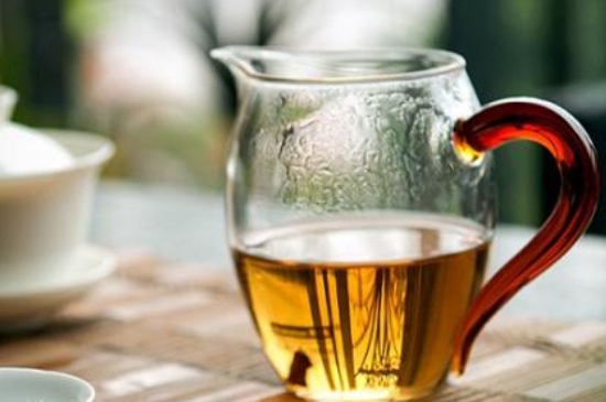 福鼎白茶能長時(shí)間悶泡嗎，老白茶可以悶著喝嗎？