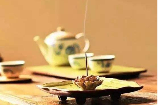 綠茶碧螺春怎么泡簡(jiǎn)易步驟，沖泡碧螺春的十二步驟口訣