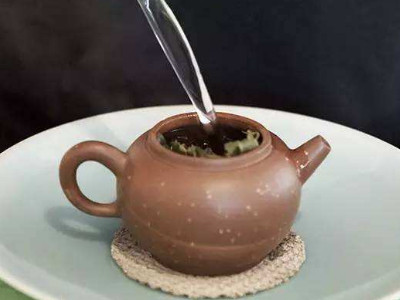 鐵觀音的泡法，水溫100°C最佳第一泡不能喝