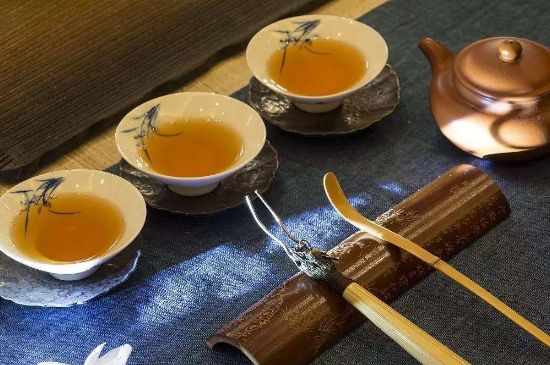 哪些茶適合泡功夫茶，功夫茶應(yīng)該配什么茶葉