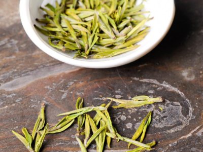 白茶品質(zhì)如何區(qū)分，白茶的優(yōu)劣質(zhì)量辨別方法