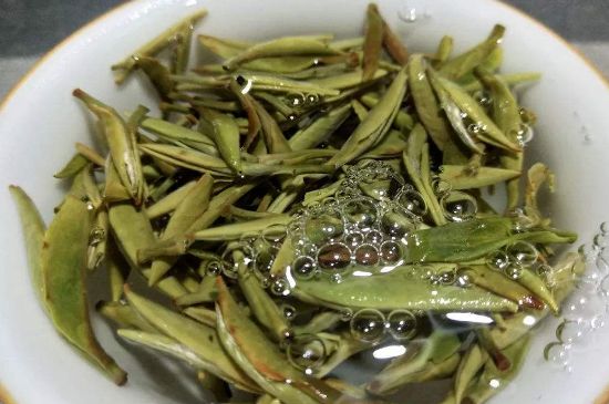 老茶和新茶哪個(gè)好，老茶好喝還是新茶好喝