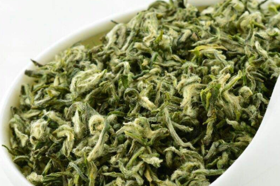 真假碧螺春泡水后區(qū)別，蘇州洞庭碧螺春怎樣鑒別好壞？