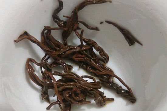 茶葉過期5年了但沒開封，茶葉放久了能喝嗎