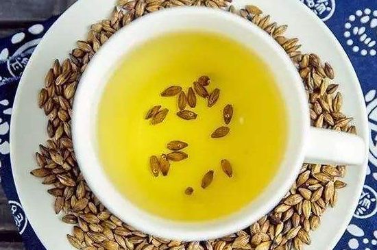 飯店喝的聞起很香的茶，餐館里的蕎麥茶還是大麥茶？