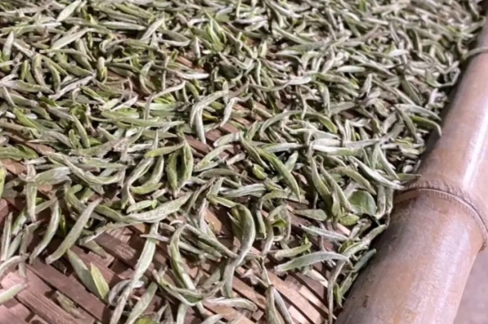過(guò)期茶葉的八大妙用，過(guò)期的陳茶葉還能干什么用？
