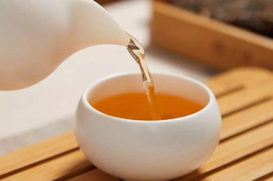 泡好的茶水放冰箱能保存多久，泡好的茶冷藏放多久？