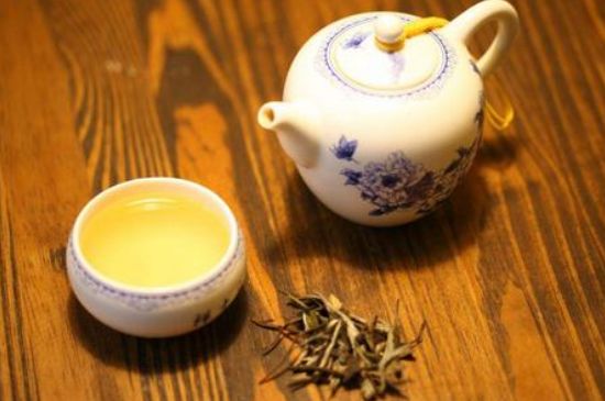 什么茶葉容易放香精，香精茶有什么危害？