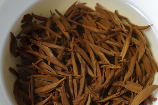 好壞金駿眉圖片對比，怎么挑選金駿眉茶葉