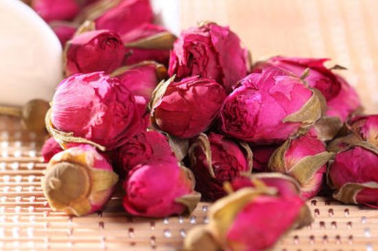 玫瑰花的最佳搭配，喝玫瑰花茶搭配什么喝好？