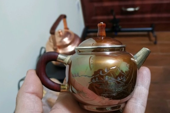 常見的七大材質(zhì)的茶具優(yōu)缺點，用什么材質(zhì)的茶具泡茶最好？