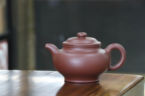 剛買(mǎi)的紫砂壺要怎么開(kāi)壺養(yǎng)壺，<a href=http://www.hospitalantoniolorena.com/chaju/zisha/ target=_blank class=infotextkey>紫砂壺開(kāi)壺</a>與養(yǎng)壺的方式方法