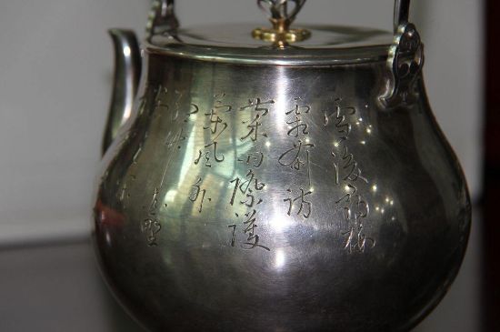 銀壺泡茶后為什么會變黑，銀壺內(nèi)膽發(fā)黑怎么辦