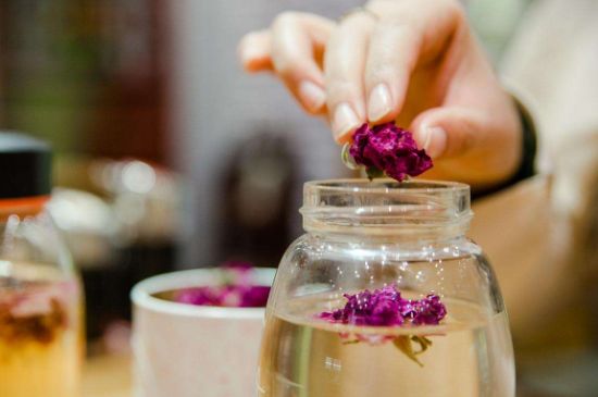 好玫瑰花茶多少錢一斤啊，玫瑰花茶價格多少錢合理？