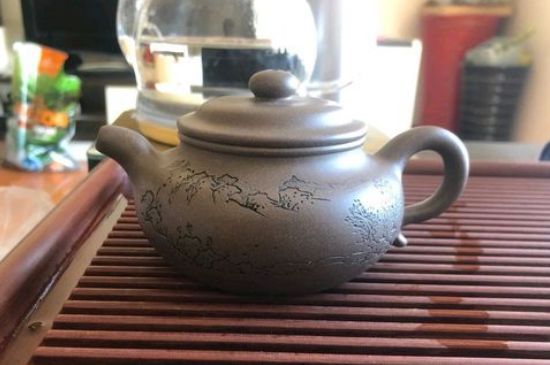 正宗紫砂壺多少錢一套，一套正宗宜興紫砂壺什么價(jià)格