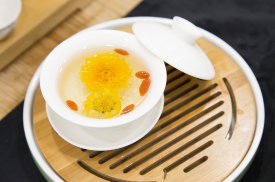 菊花茶天天喝行嗎，每天喝菊花泡茶喝好嗎？