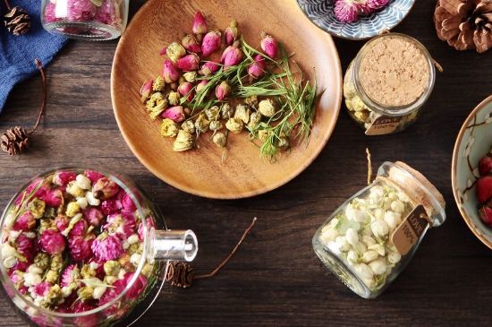 茉莉花和什么在一起喝好，茉莉花喝什么茶搭配？