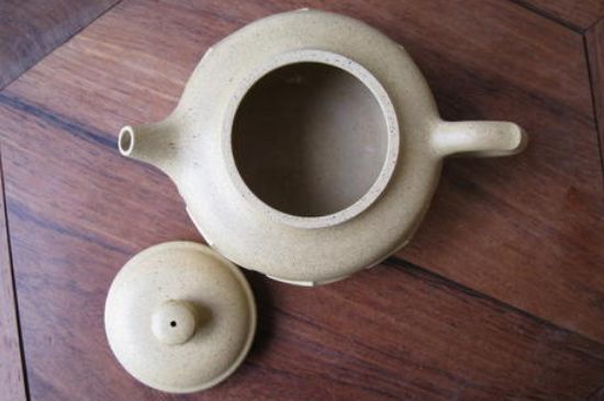 本山綠泥怎么分辨真假，真正的本山綠泥紫砂壺怎么鑒別？