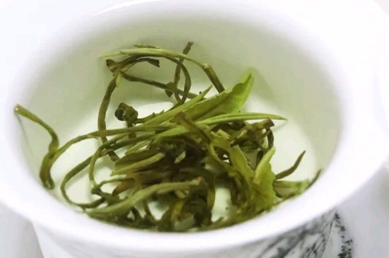 茉莉香珠跟龍珠有什么區(qū)別嗎，茉莉龍珠和茉莉香珠那個(gè)好？