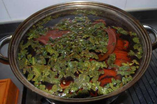 開(kāi)壺放豆腐是錯(cuò)誤的，新買(mǎi)的紫砂壺正確開(kāi)壺建議