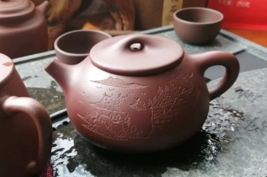 紫砂開壺和不開壺的區(qū)別，<a href=http://www.hospitalantoniolorena.com/chaju/zisha/ target=_blank class=infotextkey>紫砂壺開壺</a>的正確方法及開壺建議