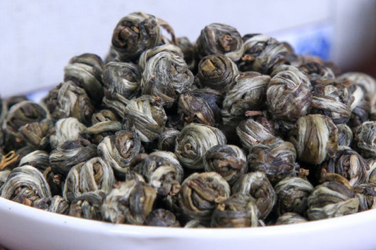 茉莉龍珠一次泡幾顆，茉莉龍珠一一杯放幾顆