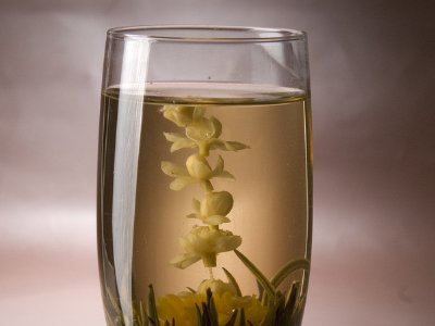 女孩喝茉莉茶的好處，茉莉花茶女生喝好嗎？