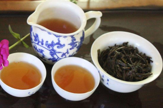 大紅袍四大品種有哪些，大紅袍的種類和著名品種特點(diǎn)介紹