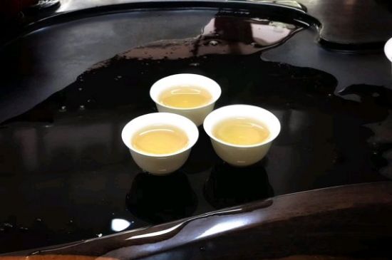 蜜蘭香好還是鴨屎香好，鳳凰單叢茶蜜蘭香和鴨屎香特點有哪些？