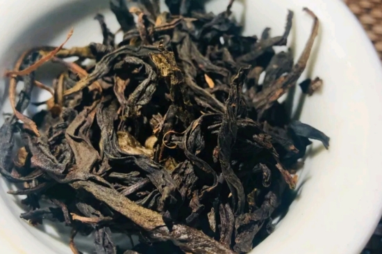 長期喝巖茶會上火嗎？巖茶這樣喝了容易上火！