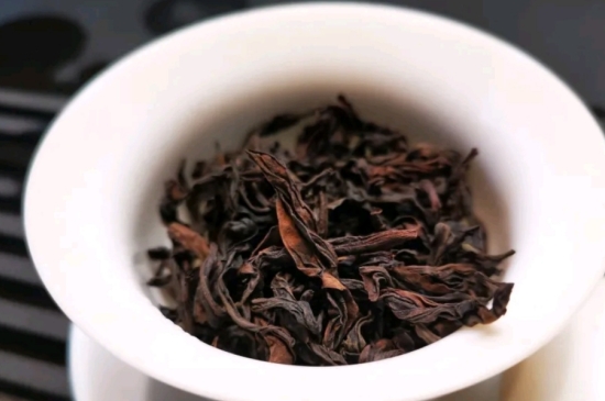 長期喝巖茶會上火嗎？巖茶這樣喝了容易上火！