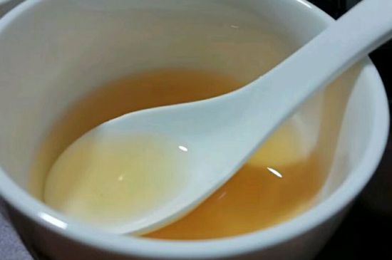 女人喝紅茶好還是喝普洱茶好，普洱茶和紅茶哪個適合女人喝