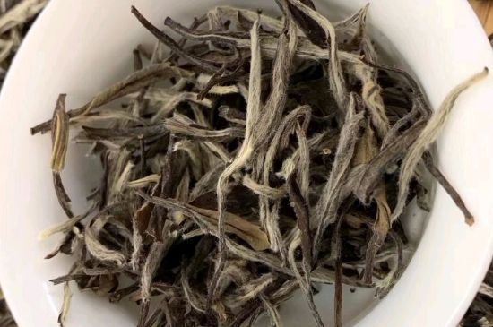 三年白茶賽砒霜，這是真的嗎？