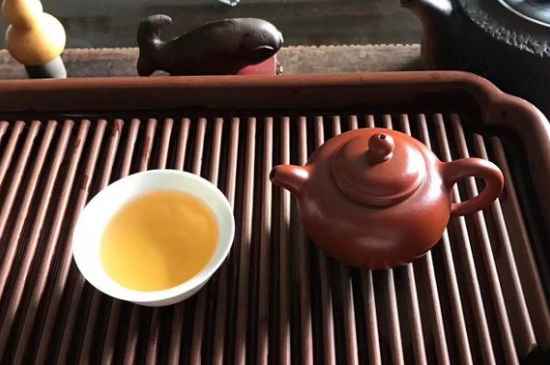 正山小種適合女人喝嗎，女人經(jīng)常喝正山小種茶好嗎