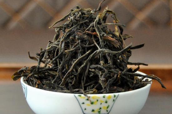 蜜蘭香和鴨屎香區(qū)別，鳳凰單樅鴨屎香vs蜜蘭香圖片對(duì)比