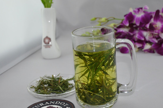 竹葉青茶泡不立起來怎么回事，竹葉青茶怎么泡立起來