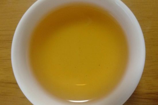 肉桂茶和大紅袍哪個貴，武夷山肉桂與大紅袍的價格比較