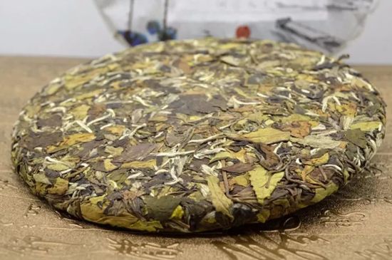 怎么撬老白茶茶餅不容易碎，福鼎白茶如何撬茶方法