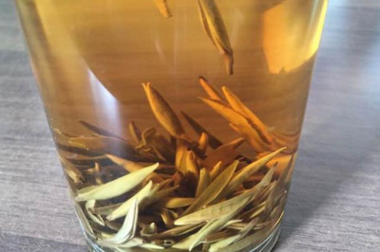 白毫銀針年份久的有什么香，陳年白毫銀針的香氣