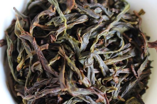 蜜蘭香和鴨屎香區(qū)別，鳳凰單樅鴨屎香vs蜜蘭香圖片對(duì)比