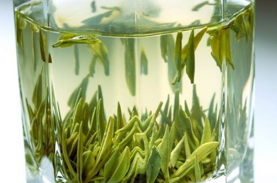 竹葉青和雀舌哪個貴，竹葉青茶貴嗎？