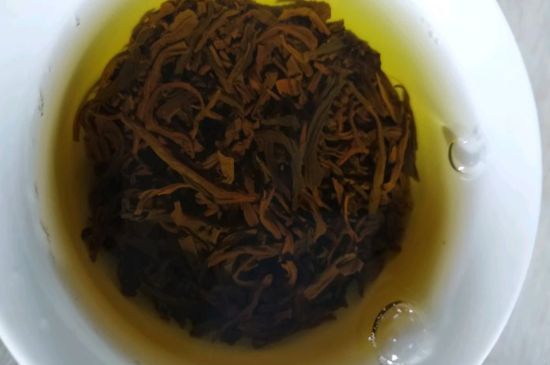 正山小種很細(xì)還很黑亮，正山小種越細(xì)越好嗎