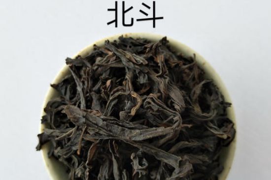 大紅袍四大品種有哪些，大紅袍的種類和著名品種特點(diǎn)介紹