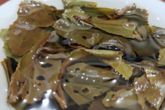 白茶三年為藥七年為寶的原理，為什么說(shuō)一年茶三年藥七年寶？