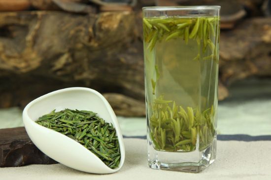 竹葉青和雀舌哪個貴，竹葉青茶貴嗎？